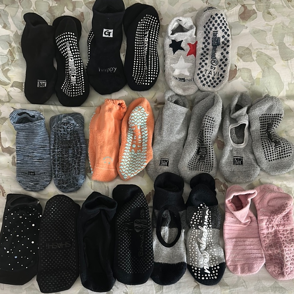 11 pairs no slip barre socks